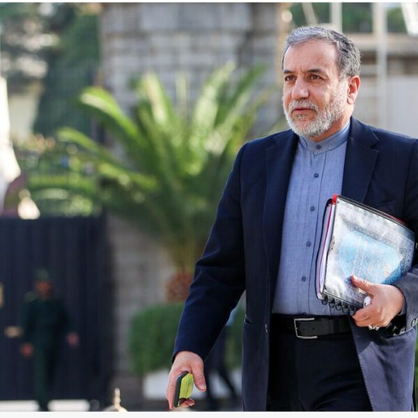 Araqchi Lands in Rome for Crucial Indirect Talks with the U.S.