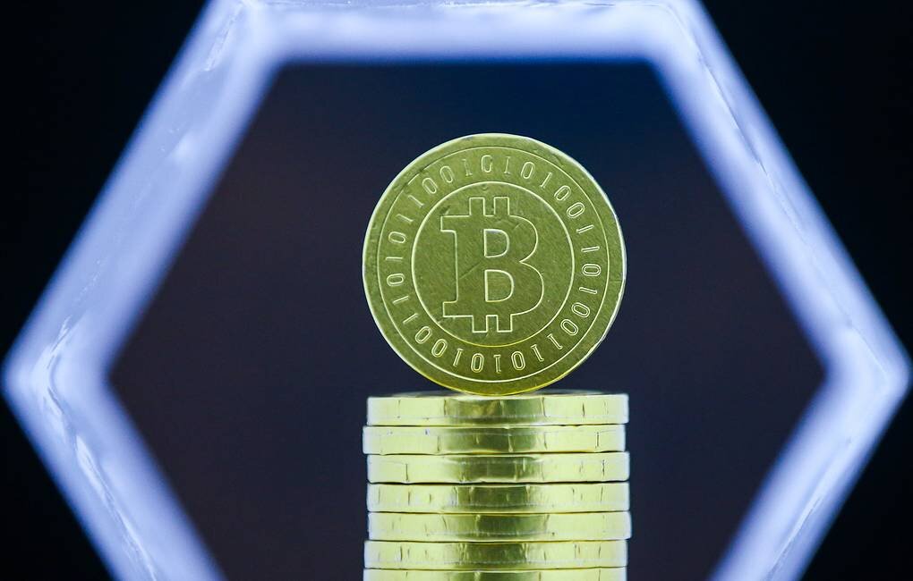 Bitcoin Surges Past $105,000: A New Milestone for Cryptocurrency Enthusiasts!