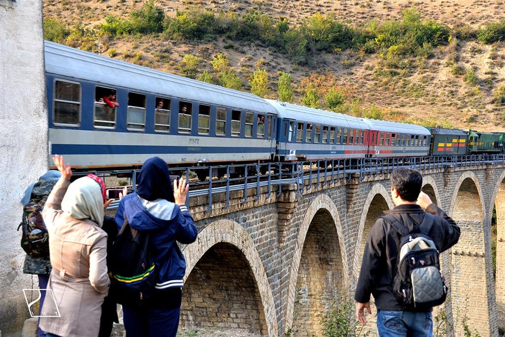 Explore Iran's Tourism Triangle: Exciting Rail Tour Links Tehran, Isfahan, Yazd, and Shiraz!