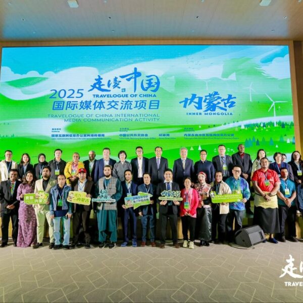 Exploring Inner Mongolia: A High-Tech Dairy Revolution Unveiled in 'Travelogue of China'