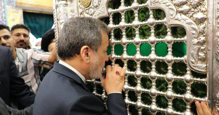 FM Updates Iran's Highest Clerical Authority on Crucial US Negotiations