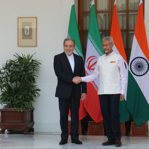 Foreign Minister Araqchi Engages in Key Discussions with Indian Counterpart in New Delhi