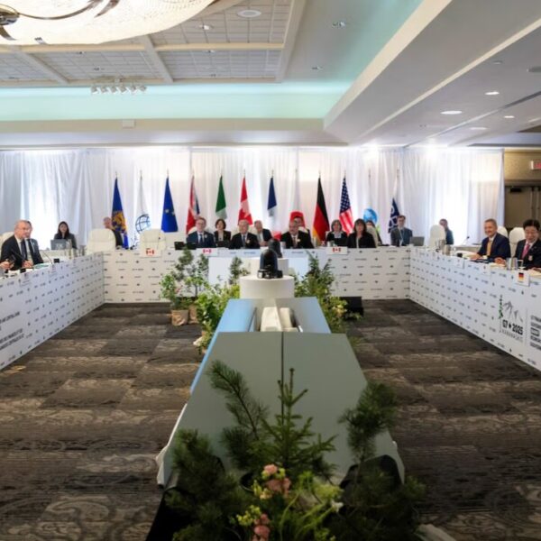 G7 Explores Tougher Russia Sanctions and Commits to Address Global Economic Imbalances
