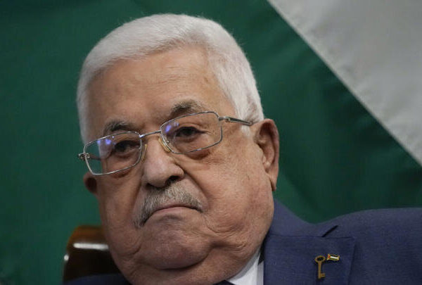 Hamas Undermines Mahmoud Abbas's Beirut Visit Plans Amid Rising Tensions