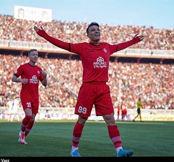 Hosseinzadeh Clinches Golden Boot Title in Iran League: A Striker's Triumph!