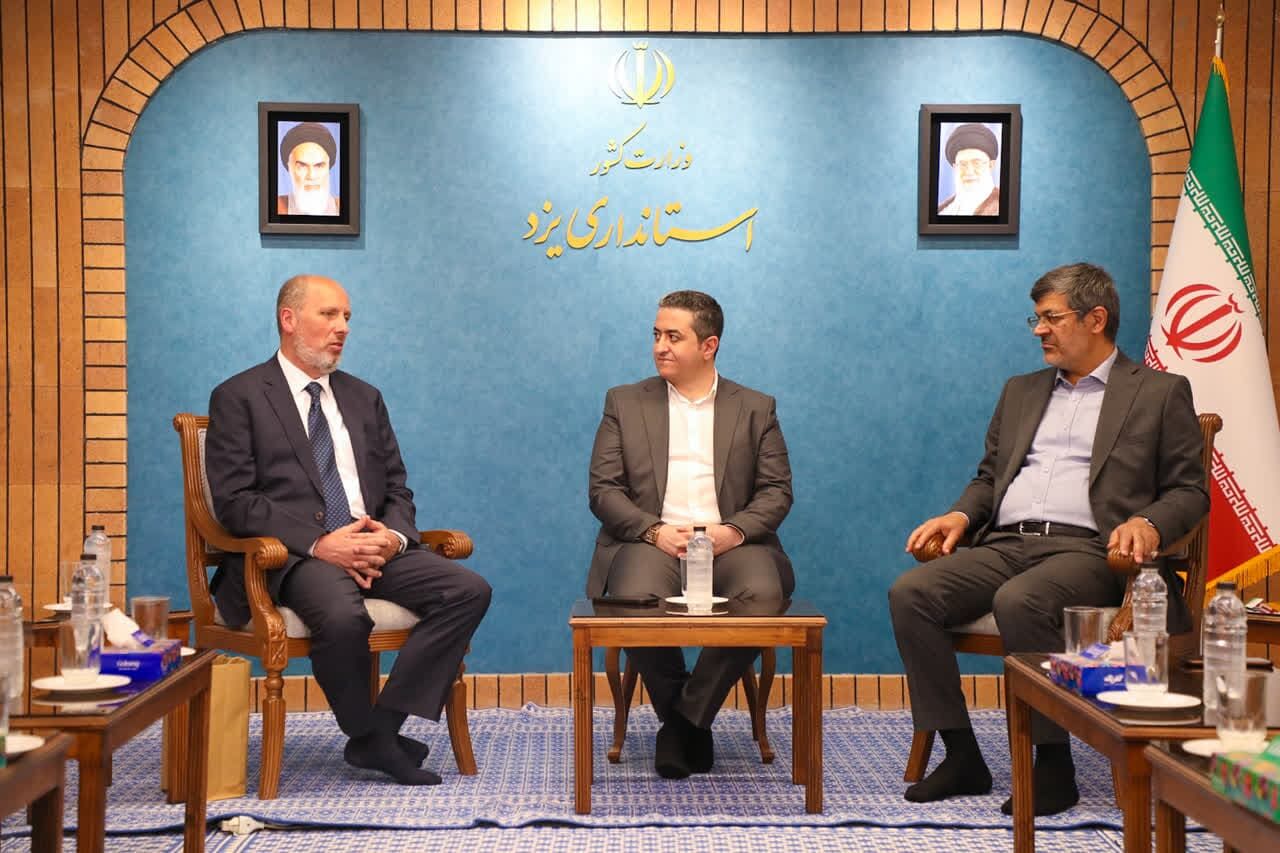 Hungarian Tourists Praise Iran's Safety and Security, Says Envoy