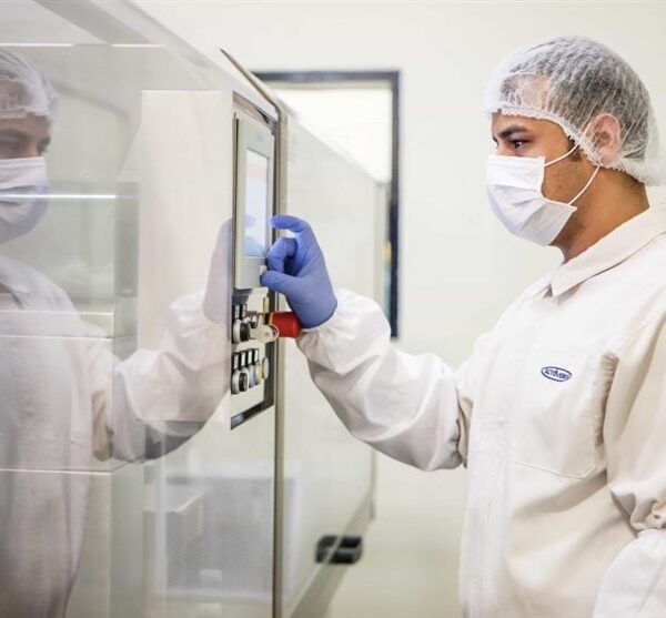 Iran Accelerates Pharmaceutical Production to Overcome Sanctions Challenges