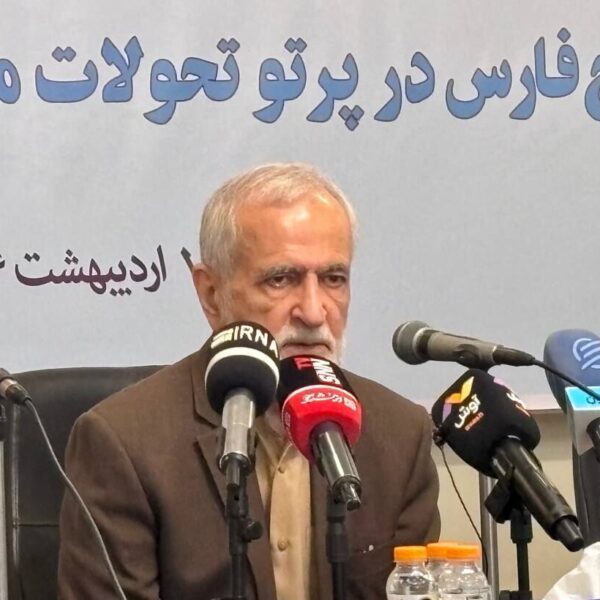 Iran Calls for Meaningful Dialogue with Persian Gulf States, States Strategic Council Head