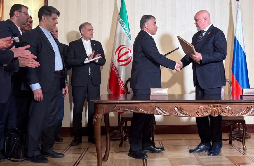 Iran Secures $4 Billion Oil Development Deal with Russian Firms, Minister Announces