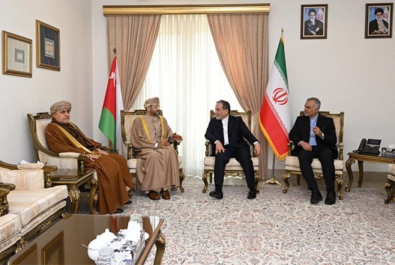 Iran and Oman Diplomats Unite to Tackle Regional and Global Challenges, Highlighting Tehran-Washington Talks