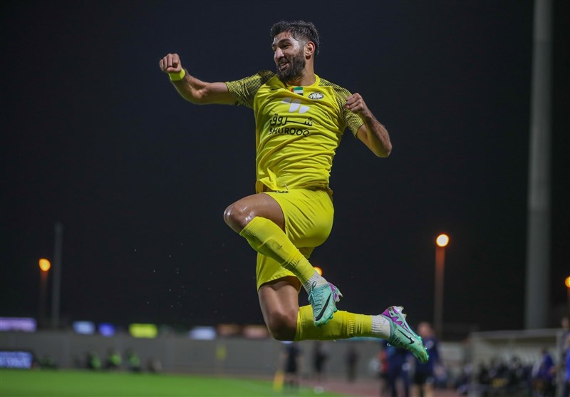 Iranian Clubs Set Sights on Kalba Striker Moghanlou