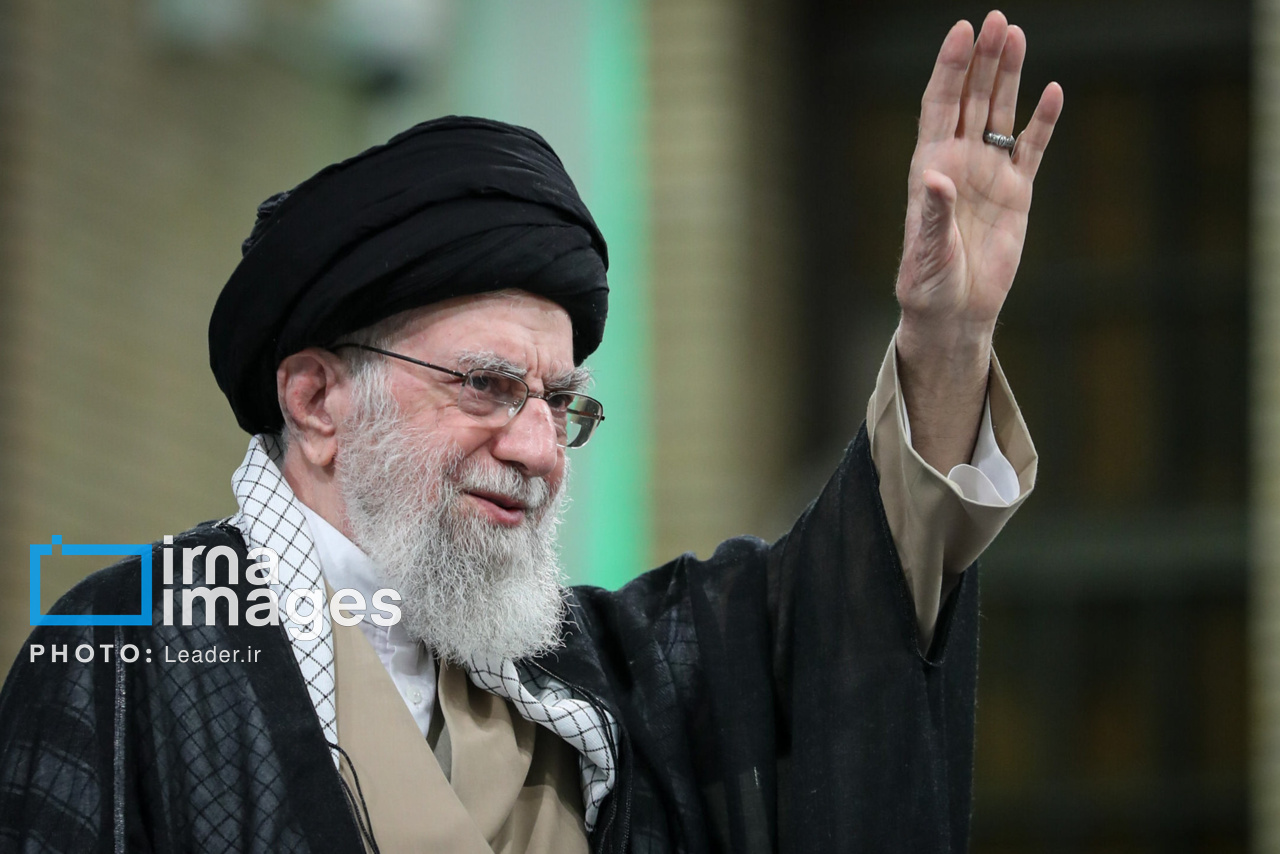 Iranian Teachers Gather for Inspiring Meeting with Ayatollah Khamenei