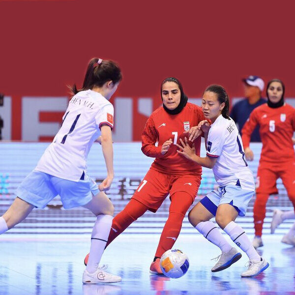 Iranian Women's Futsal Team Shines, Advances to Asia Semifinals!