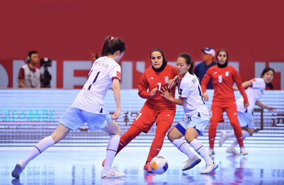 Iranian Women's Futsal Team Shines, Advances to Asia Semifinals!