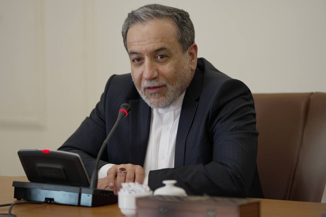 Iran's Foreign Minister Declares: Our Right to Enrichment is Non-Negotiable!