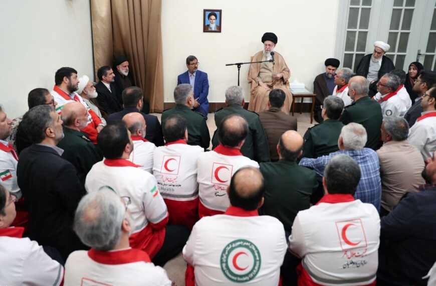 Leader Hails Relief Workers as Icons of Humanitarian Spirit