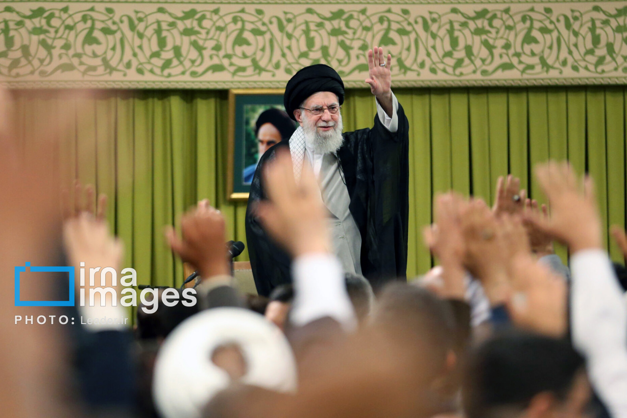 Leader Honors Heroes: A Commemorative Ceremony for the Martyrs of Service
