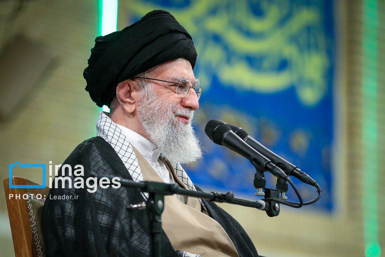 Leader to Connect with Thousands of Teachers in High-Stakes Meeting Today!