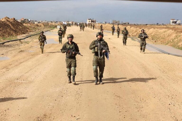 Nine Israeli Soldiers Injured in Gaza Blast: Tensions Escalate