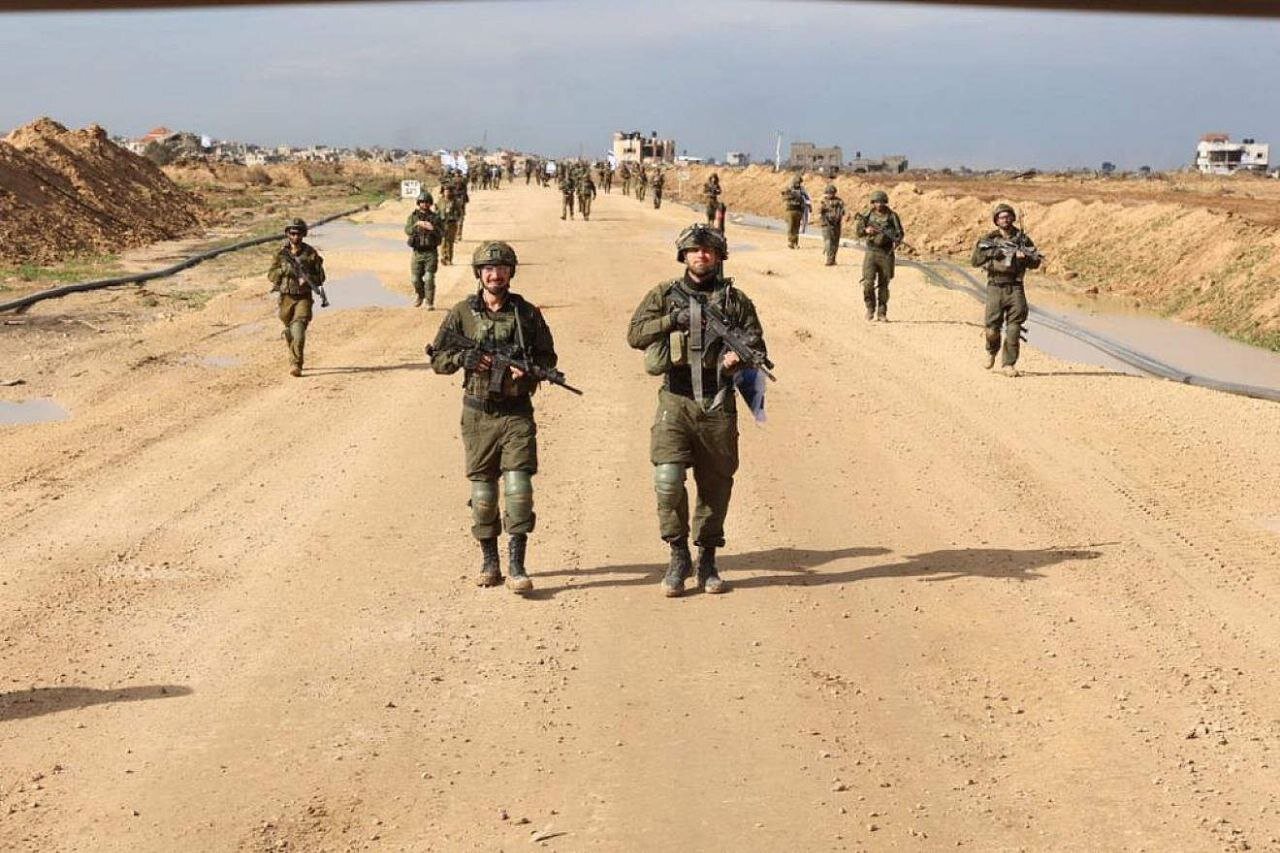 Nine Israeli Soldiers Injured in Gaza Blast: Tensions Escalate
