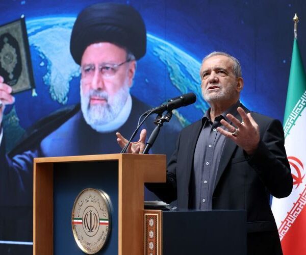 President Pezeshkian Calls on Muslims to Stand Against Oppression and Injustice