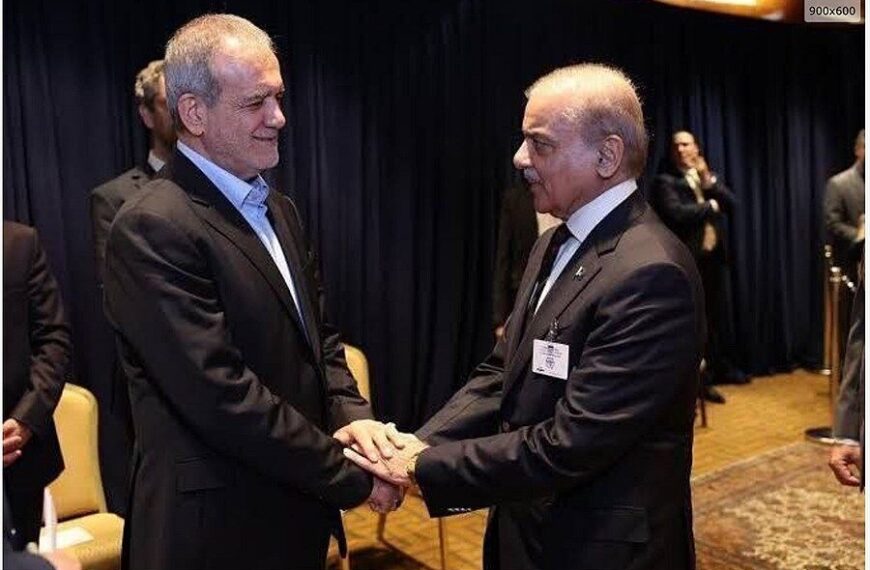 President Pezeshkian Extends Warm Welcome to Pakistani Prime Minister in Historic Meeting
