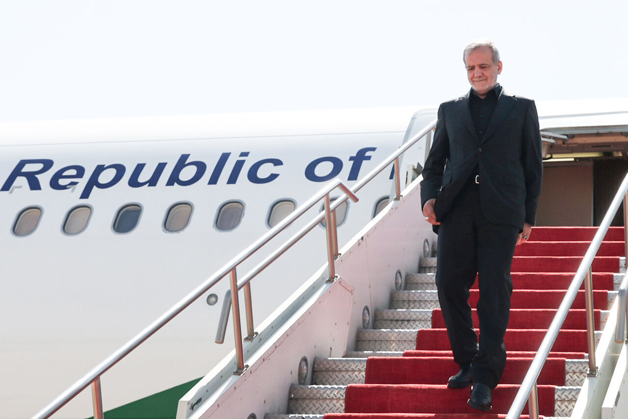 President Pezeshkian's Official Visit to Oman: Strengthening Ties and Building Partnerships