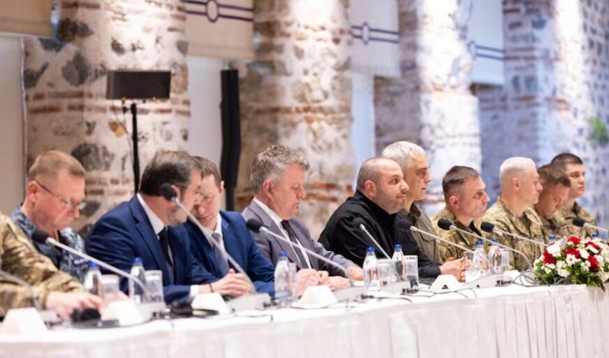 Russians and Ukrainians Reunite in Turkey for Historic Peace Talks After Three-Year Hiatus