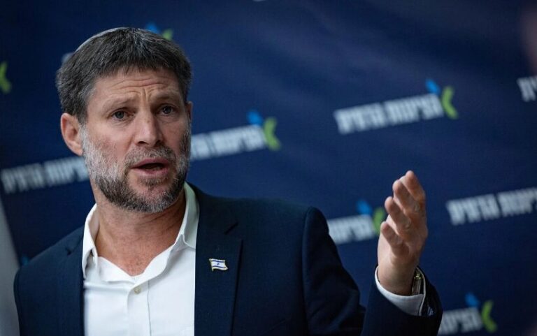 Smotrich Predicts Rapid Gaza Population Exodus Abroad in Coming Months
