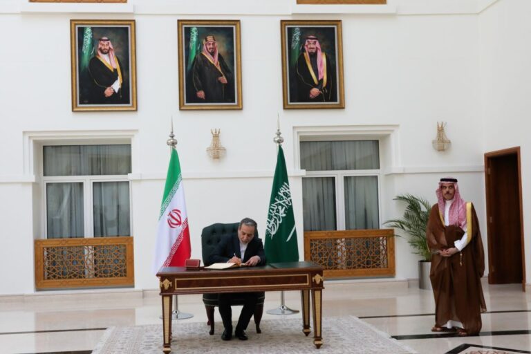 Strategic Talks: Iranian Foreign Minister Araqchi Engages with Saudi Counterpart in Jeddah