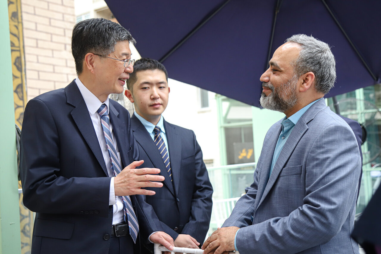 Strengthening Bonds: Tehran Times Champions Iran-China Friendship Through Ink and Influence