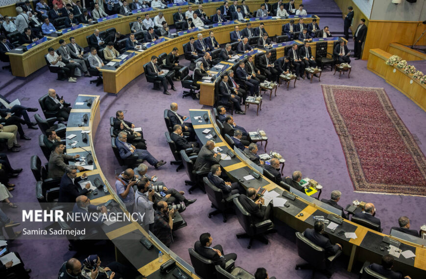 Thriving Trade: Iran and Uzbekistan Unite at Business Forum in Tehran