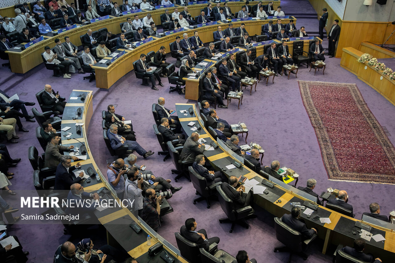 Thriving Trade: Iran and Uzbekistan Unite at Business Forum in Tehran