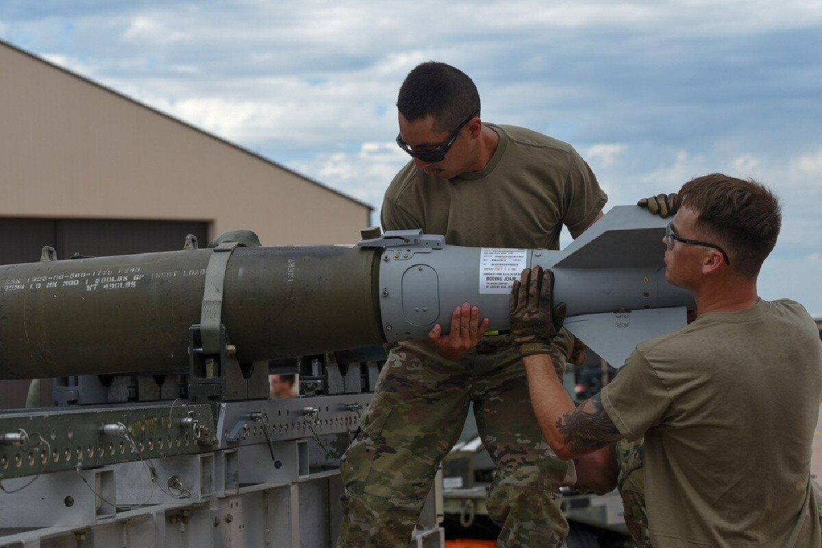 Trump's Controversial Arms Deal: Advanced Weaponry for Israel Under the Radar