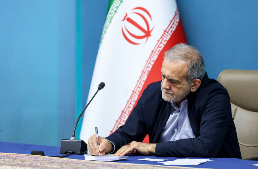 Unlocking Harmony: Pezeshkian Advocates for Debates as a Solution to Disagreements